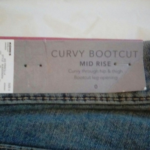 J LOPEZ Curvy Bootcut Mid Rise Priscilla Jeans 0 - Picture 6 of 7